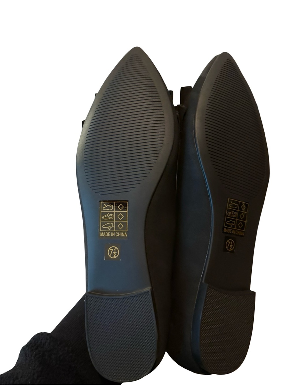 Journee Collection Black Pointed-Toe Ruffle Flats - Picture 8 of 9